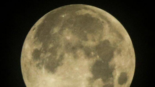 Begini Penampakan Gerhana Bulan Penumbra Dini Hari Tadi