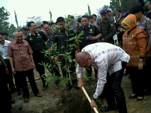 Hasil gambar untuk Ekonomi di Riau Tumbuh Subur