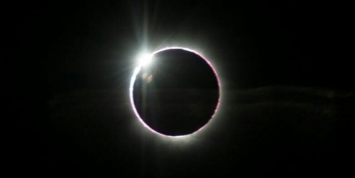 GoRiau - Umat Islam Diimbau Salat Gerhana Besok, Ini Waktunya di 34