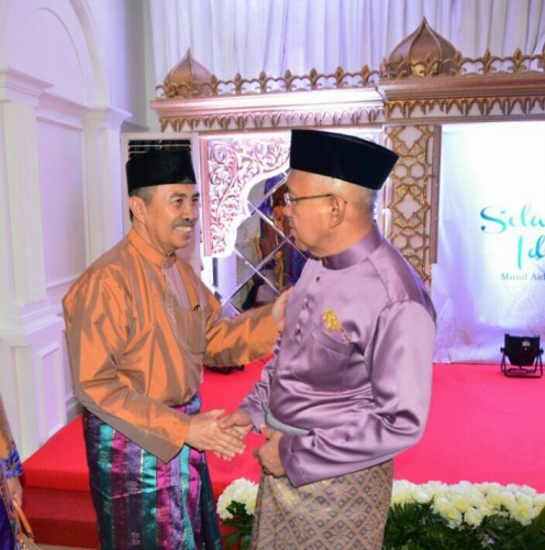 GoRiau - Meski Bersaing di Politik, Syamsuar Tetap Doakan 