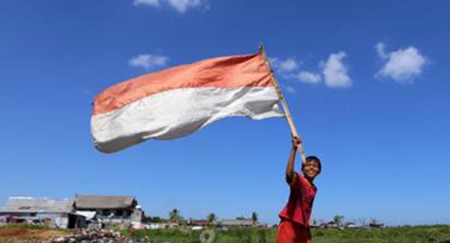 61+ Gambar Orang Kibarkan Bendera Merah Putih Kekinian 61+ Gambar Orang Kibarkan Bendera Merah Putih Kekinian