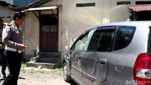 Goriau Panik Saat Kepergok Mesum Di Parkiran Mal Pns Tabrak Satpam