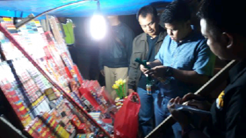 Polisi Razia Petasan di Pangkalan Kerinci, Ratusan Tele Tabis dan Cabai Rawit Diamankan