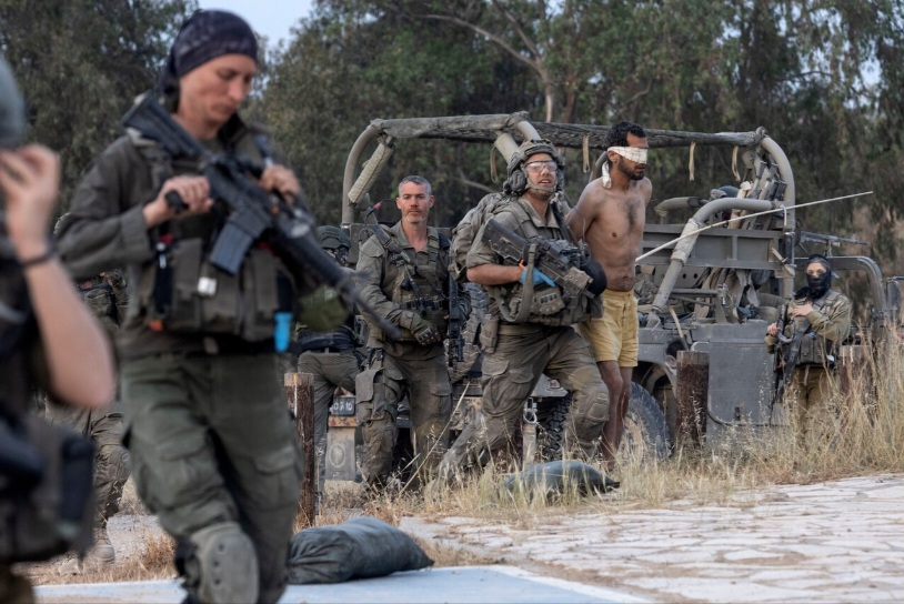 Polisi Militer Israel Bentrok dengan Tentara IDF di Kamp Paling Keji dan Biadab di Dunia