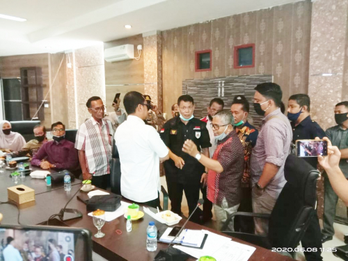 GoRiau Saat berlangsungnya keributan